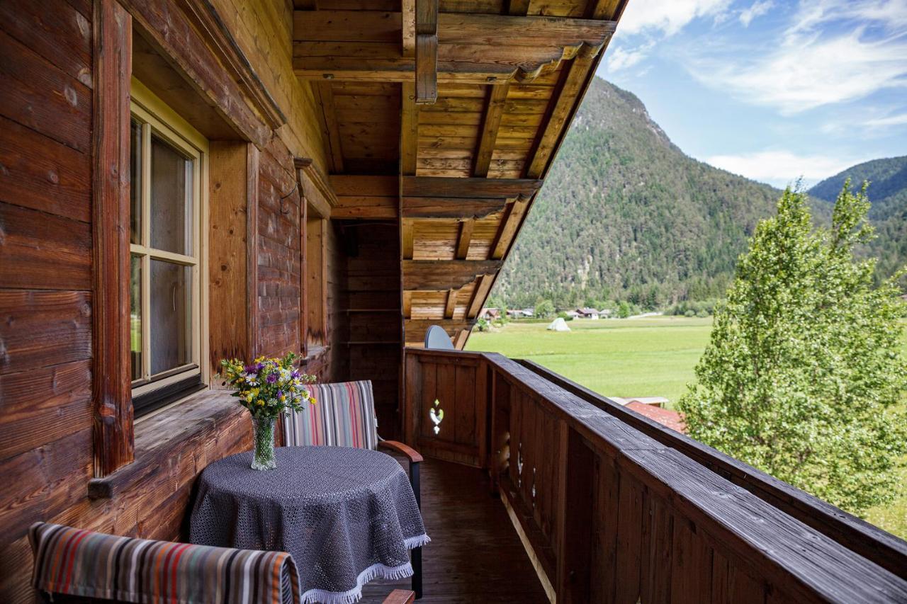 Landhaus Lindl - Ein ruhiges Platzl zum Wohlfühlen Leutasch Exterior foto